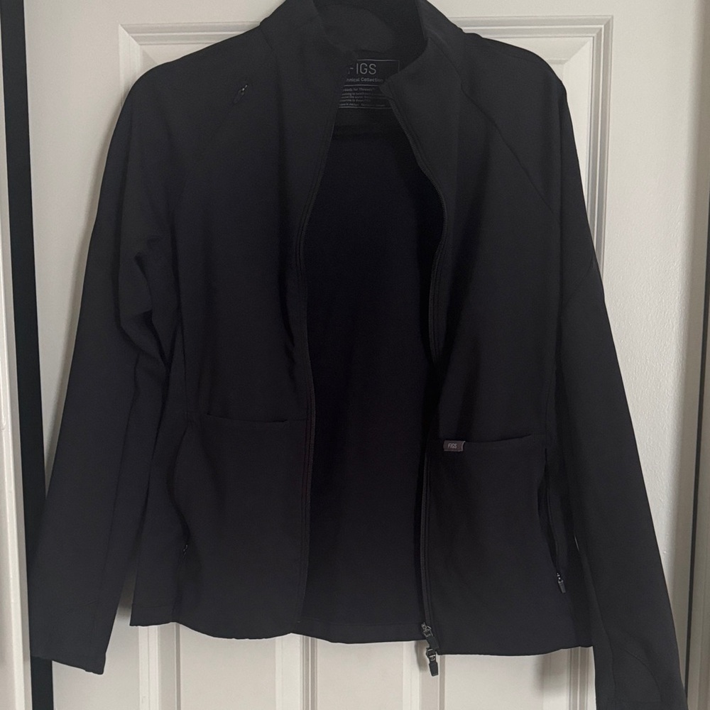 Figs Women's Utility Jacket in Black